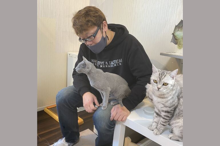 62045313-FE37-453F-BC47-A1FD77257FB1