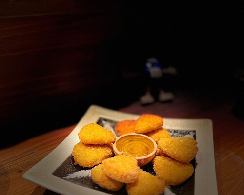 7877E838-D846-4C2B-A5B0-B6C99D6E3E0D