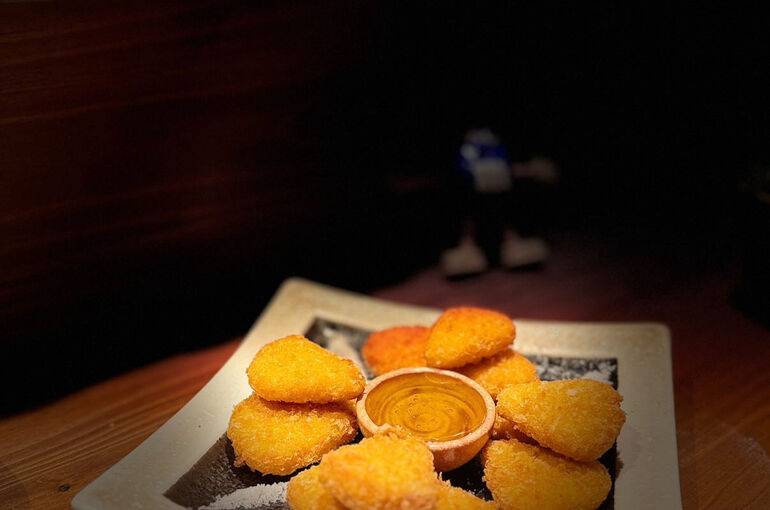 7877E838-D846-4C2B-A5B0-B6C99D6E3E0D